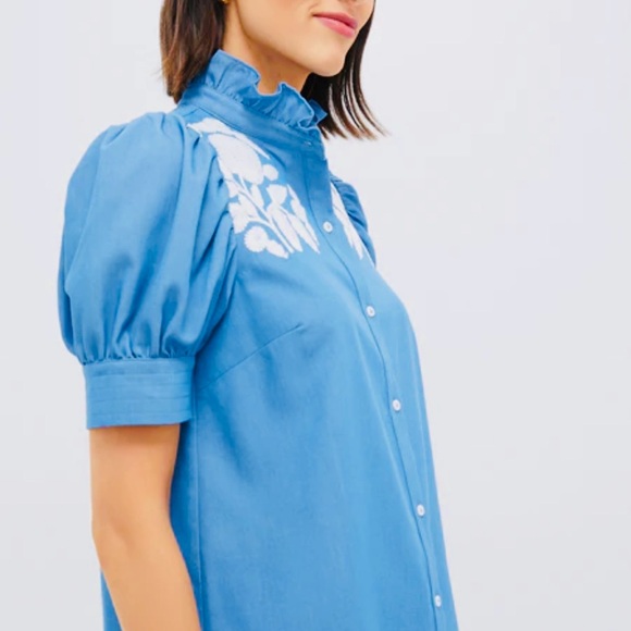 Tuckernuck HYACINTH HOUSE
Chambray & White Embroidery Louisa Blouse XL -like new - Picture 2 of 6